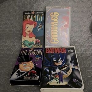 Warner brothers Lot of 4 VHS Tapes Batman, poison ivy, gargoyles